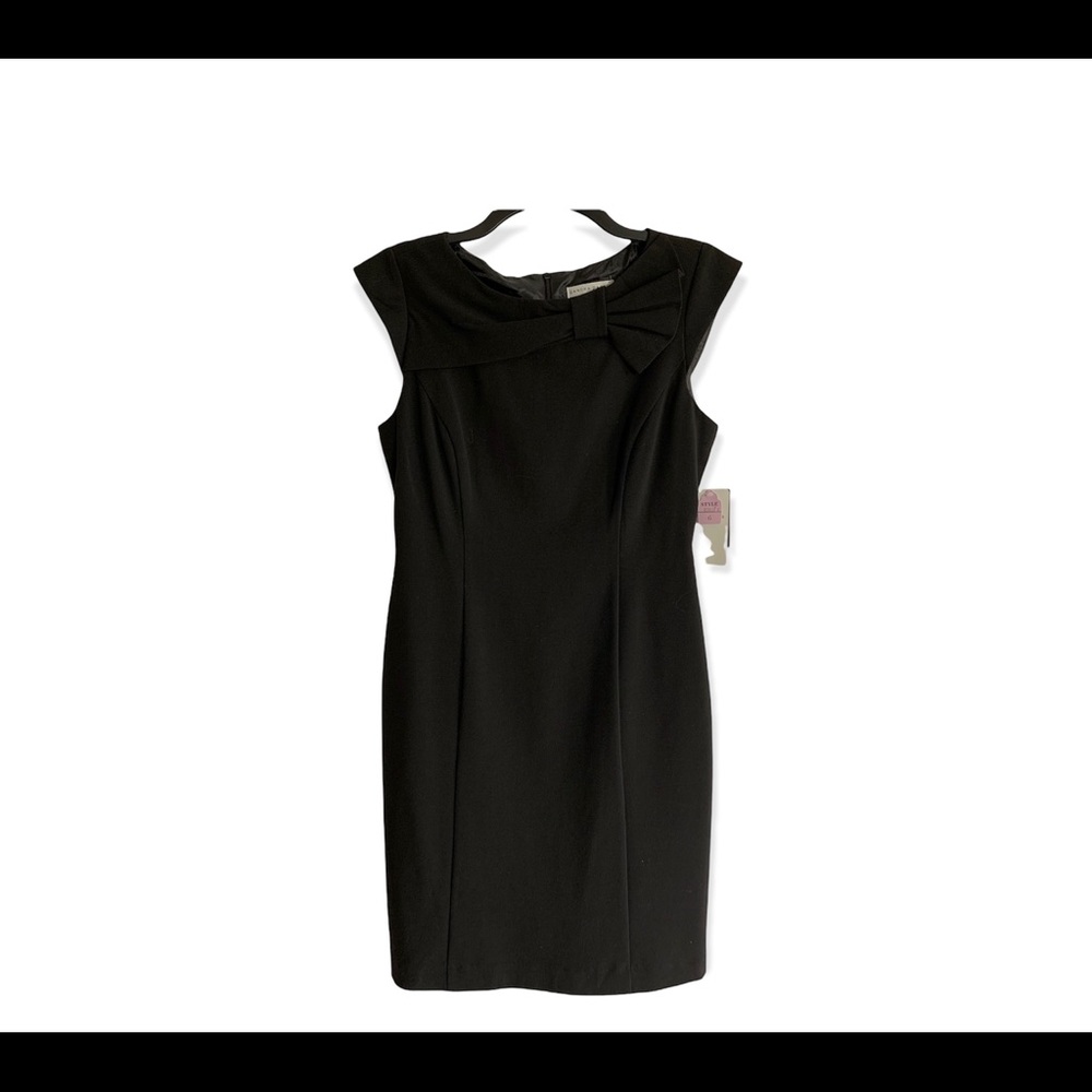 Sandra Darren Black Sheath Dress Sz 6